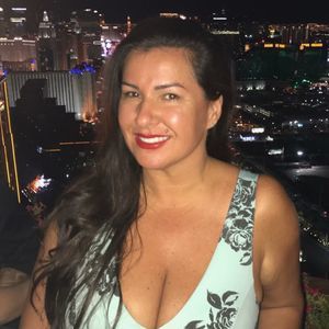 Meet your Posher, Eva